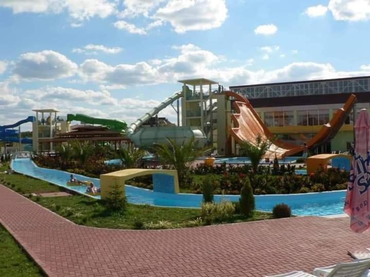 Family Hotel Bohemi II プリモルスコ エクステリア 写真